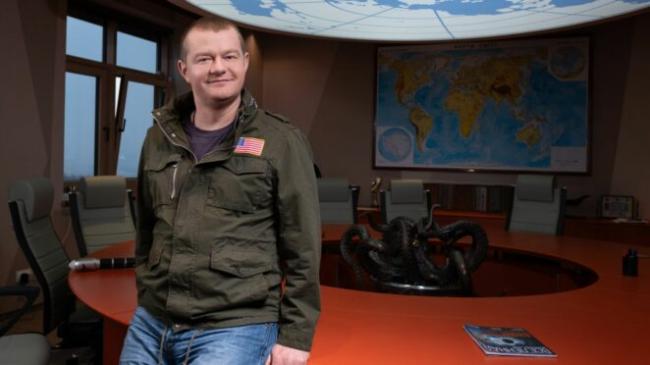 Український підприємець Макс Поляков купив виробника супутників з ПАР