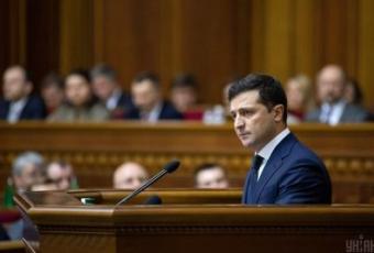 Президент хоче повернути в школах початкову загальновійськову підготовку