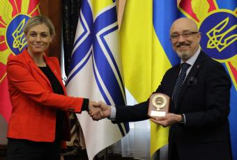 ФОТО ©Міноборони: 18.12.2021 р. Олексій Резніков і Тріне Брамсен, робочий візит в Україну делегації оборонного відомства Королівства Данія