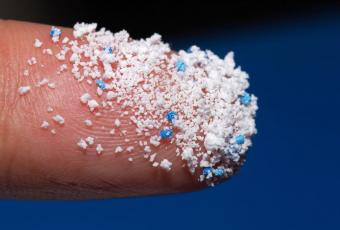 Мікропластик з Африки та Північної Америки виявлено у повітрі французьких Піренеїв на висоті 2877 метрів 